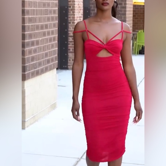 Red midi dress - Picture 5 of 7